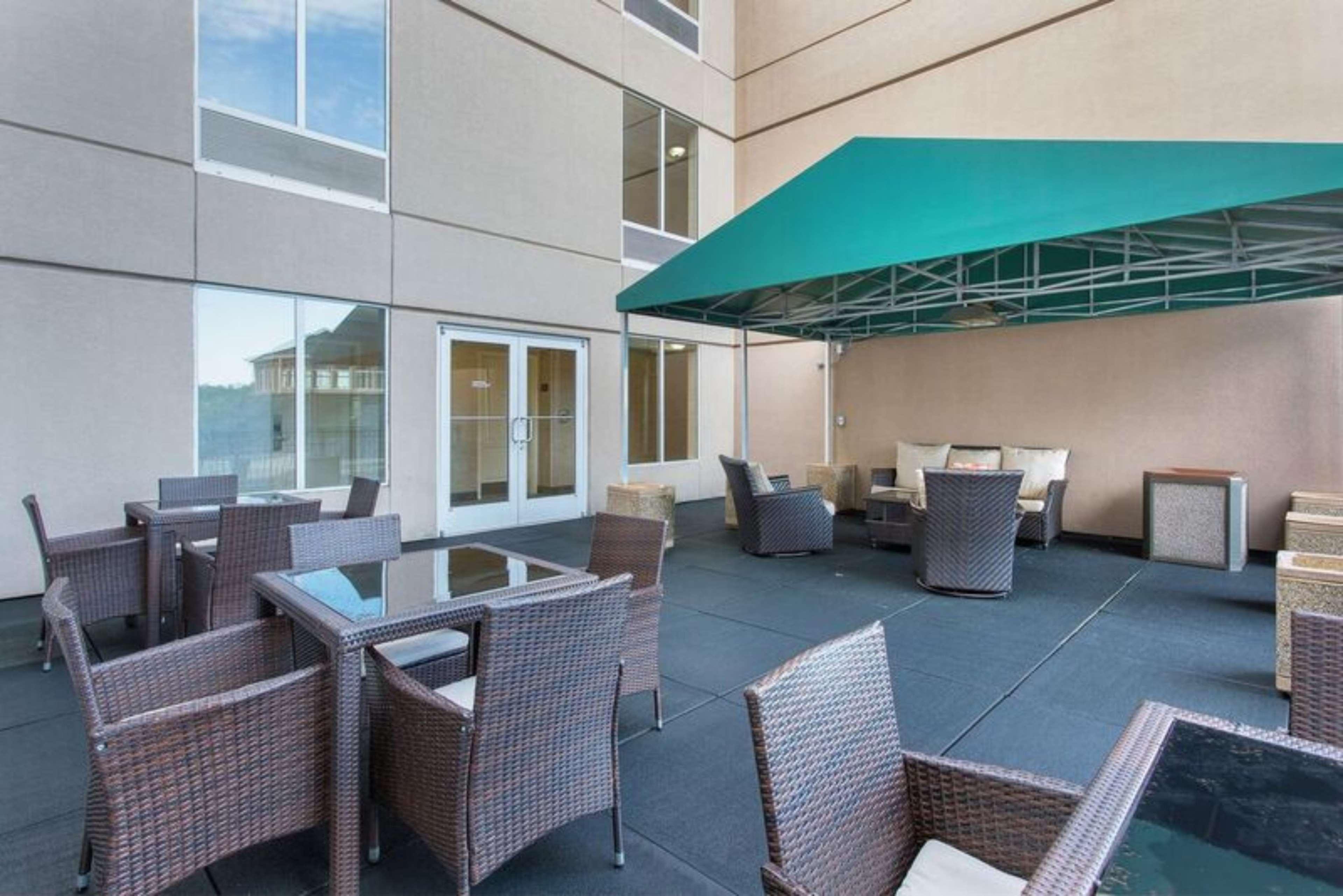 Hilton Garden Inn Knoxville West/Cedar Bluff Ngoại thất bức ảnh