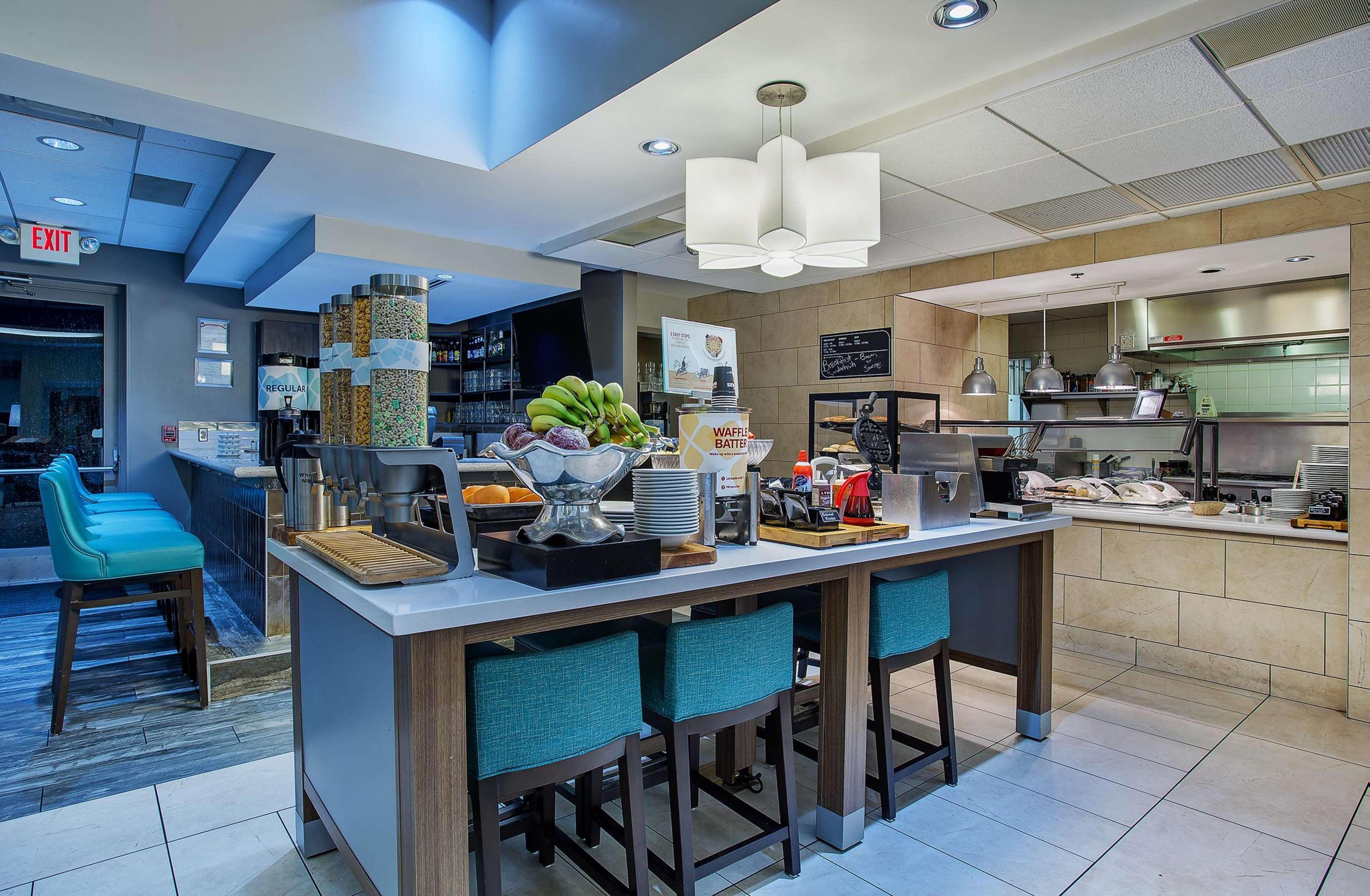 Hilton Garden Inn Knoxville West/Cedar Bluff Ngoại thất bức ảnh