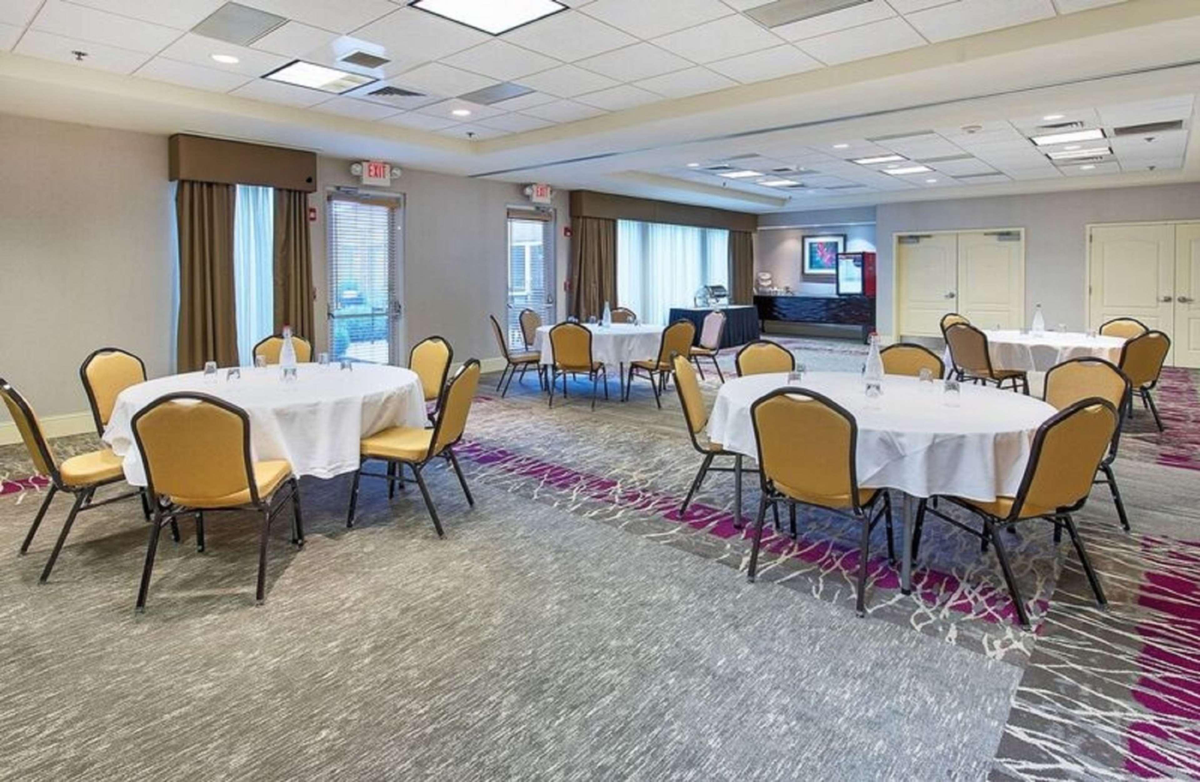 Hilton Garden Inn Knoxville West/Cedar Bluff Ngoại thất bức ảnh