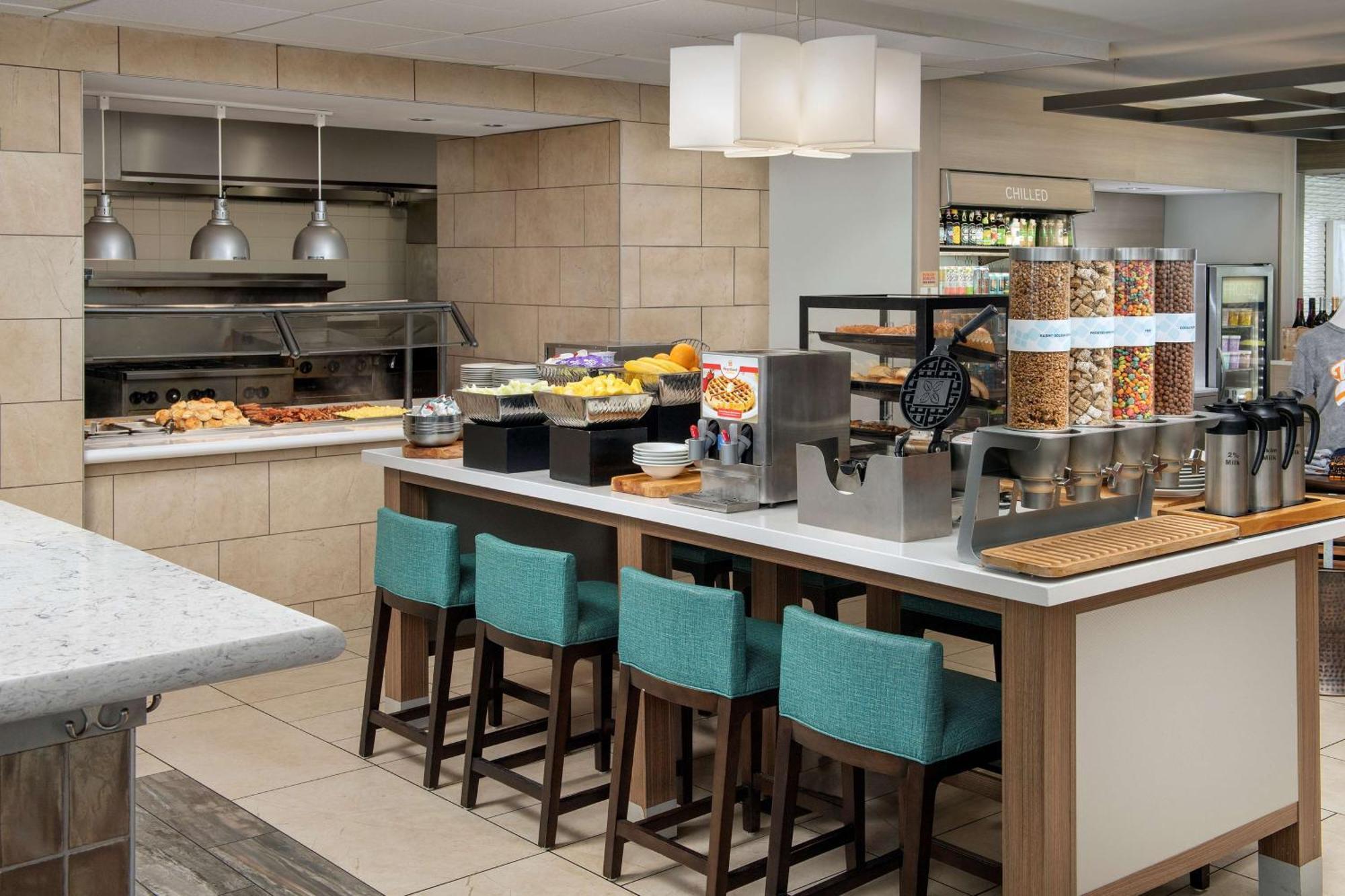 Hilton Garden Inn Knoxville West/Cedar Bluff Ngoại thất bức ảnh